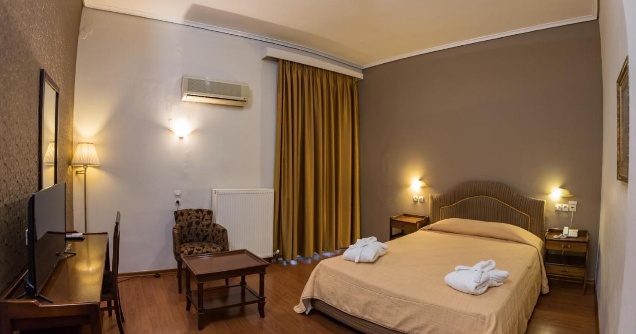 Achillion Hotel Tríkala エクステリア 写真