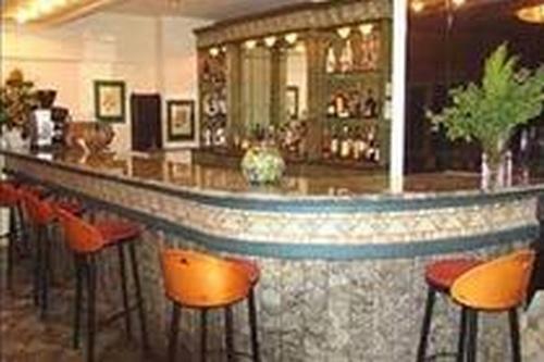 Achillion Hotel Tríkala エクステリア 写真